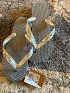 Havaianas Slim Flip Flops in Metallic Silver and Gray
